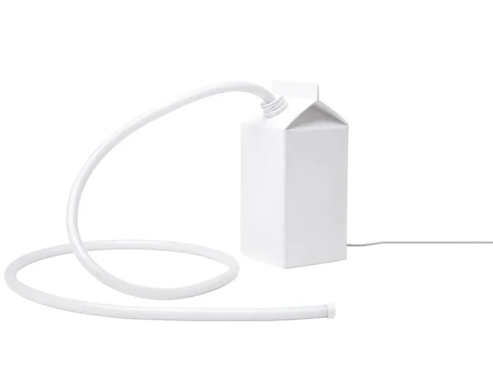 Daily Glow Milk Lampada da Tavolo Must-Have