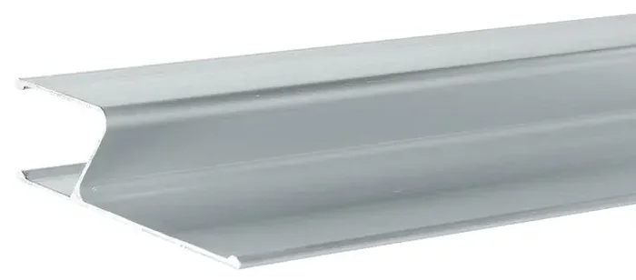 Stadia in alluminio c/impugn. 113×28 mm h 300 cm